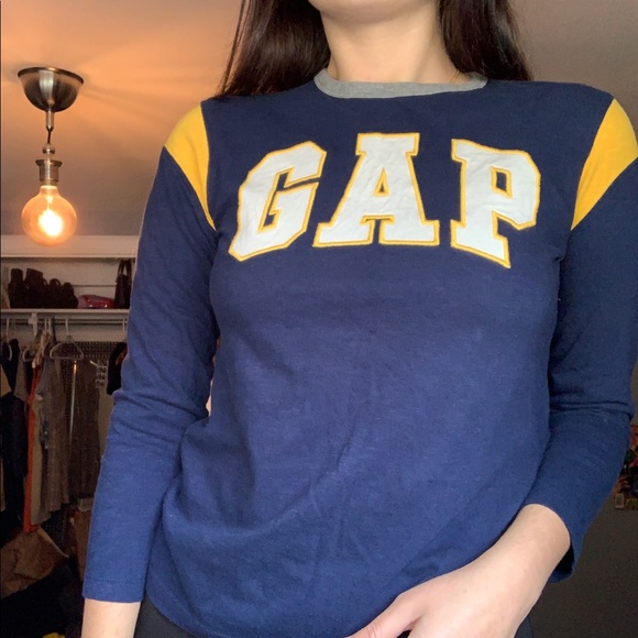 Vintage gap shirt💙 - Picture 1 of 5